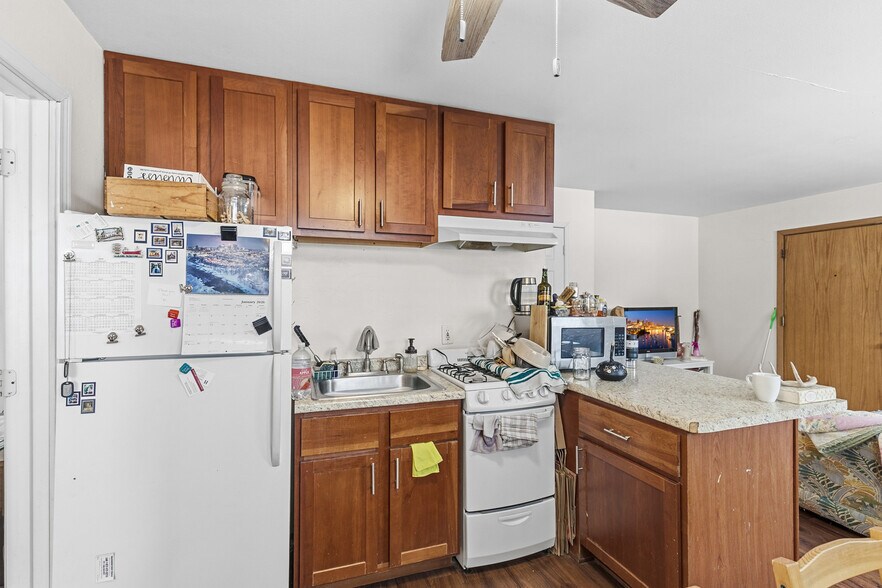 More Photos Of 2633 Division St N, North Saint Paul Apartments For Sale