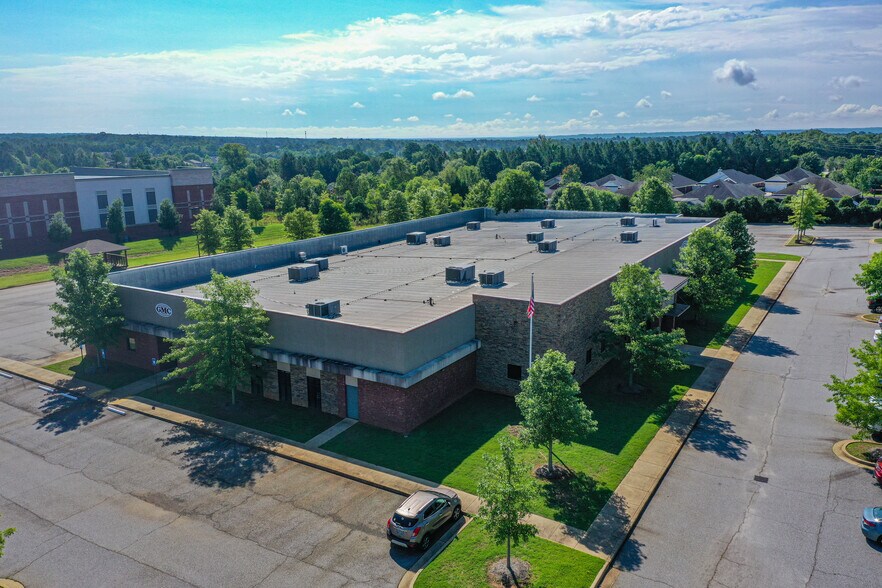 Primary Photo Of 7300 Blackmon Rd, Columbus Schools For Lease