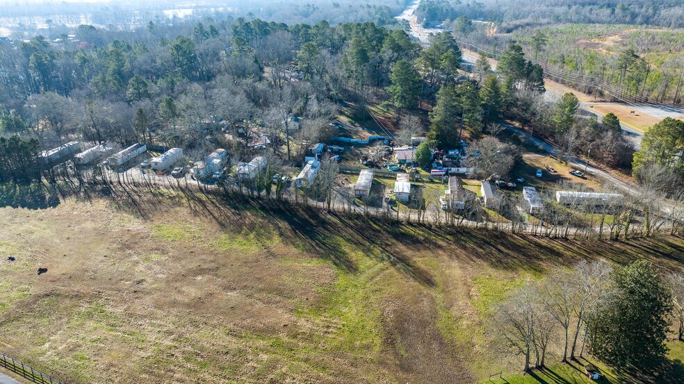 More Photos Of 3020 Old Summerville Rd, Armuchee Manufactured Housing Mobile Home Park For Sale