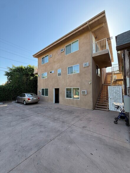 More Photos Of 1344 E Broadway, Glendale Apartments For Sale
