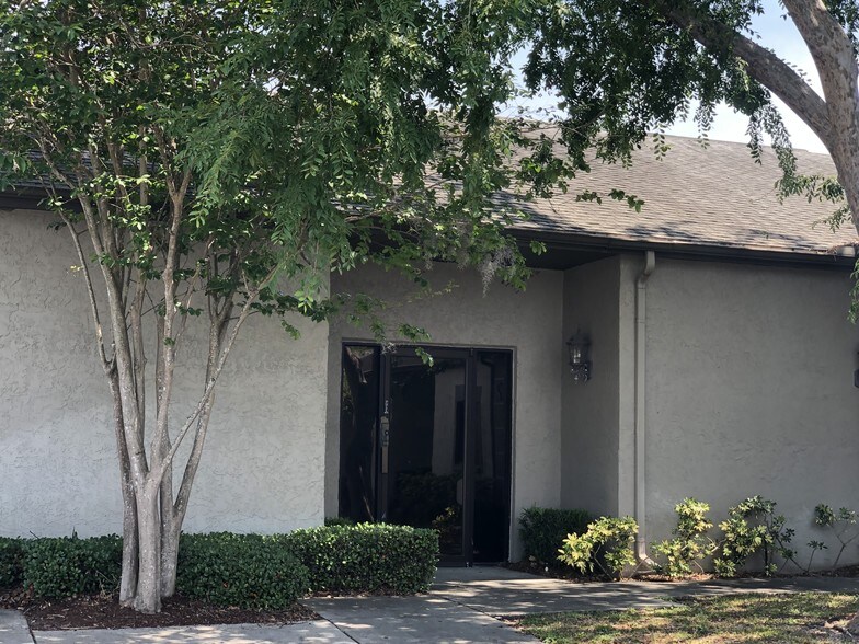 More Photos Of 13555 Automobile Blvd, Clearwater Medical For Lease