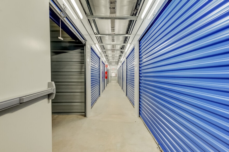 More Photos Of 921 E Norvell Bryant Hwy, Hernando Self Storage For Sale