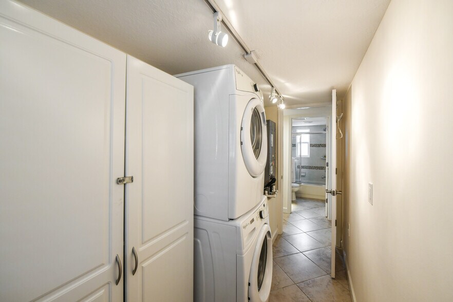 More Photos Of 308 Canal Rd, Siesta Key Apartments For Sale