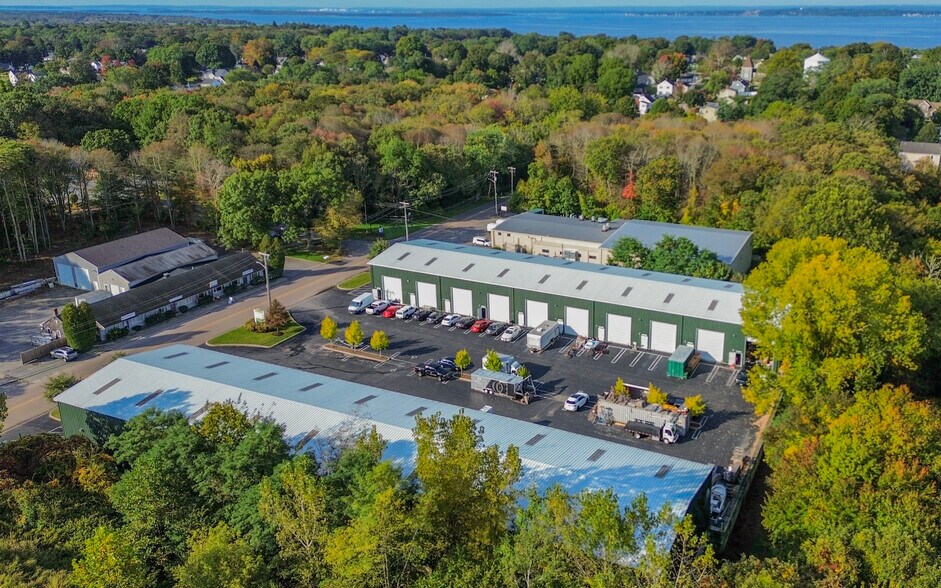 More Photos Of 75 Tupelo St, Bristol Manufacturing For Sale