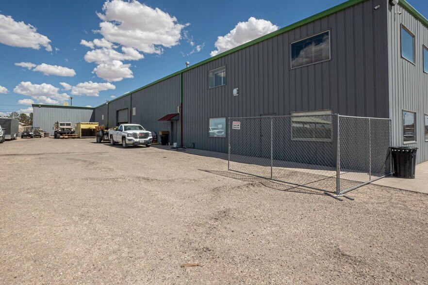 More Photos Of 3500 Confederate Rd, El Paso Warehouse For Sale