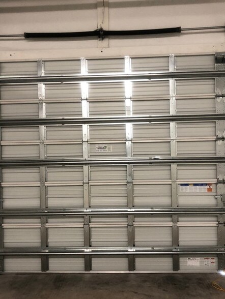 More Photos Of 100 SW 15th St, Fort Lauderdale Warehouse For Lease