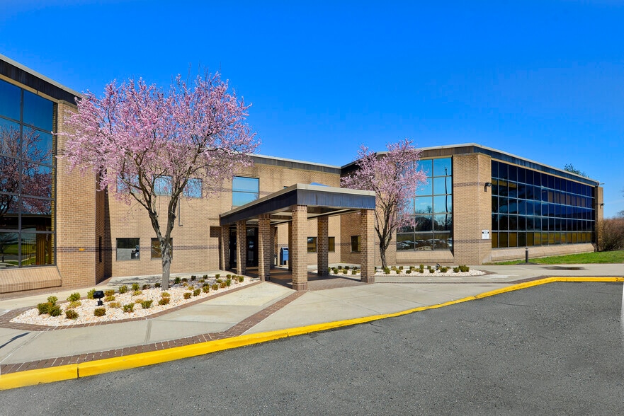 Primary Photo Of 106 Apple St, Tinton Falls Loft Creative Space For Lease