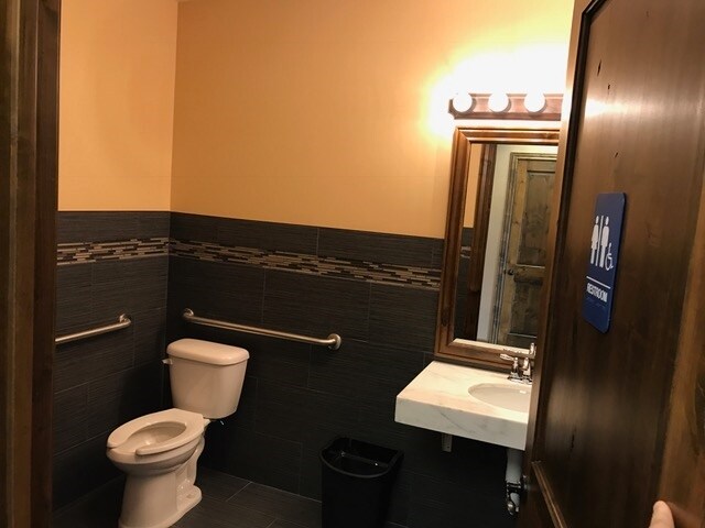 More Photos Of 1826 E 3100 N, Layton Office For Lease