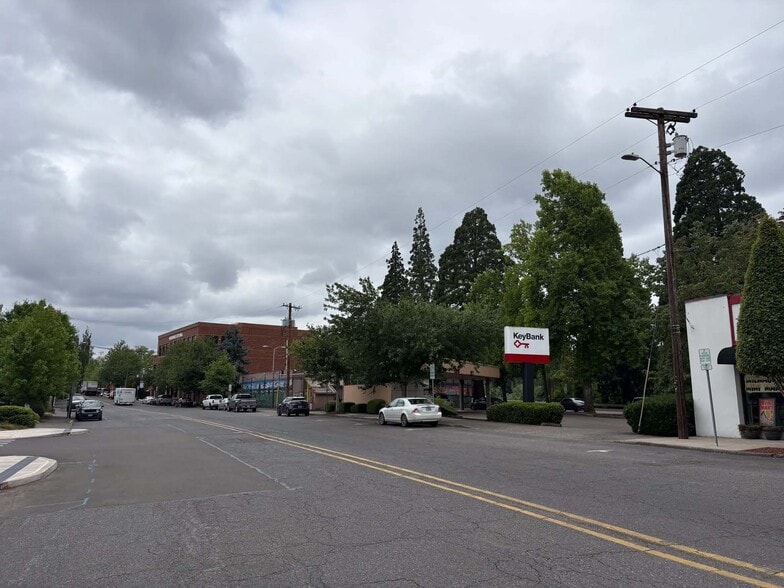 More Photos Of 10415 SE Main St, Milwaukie Bank For Sale