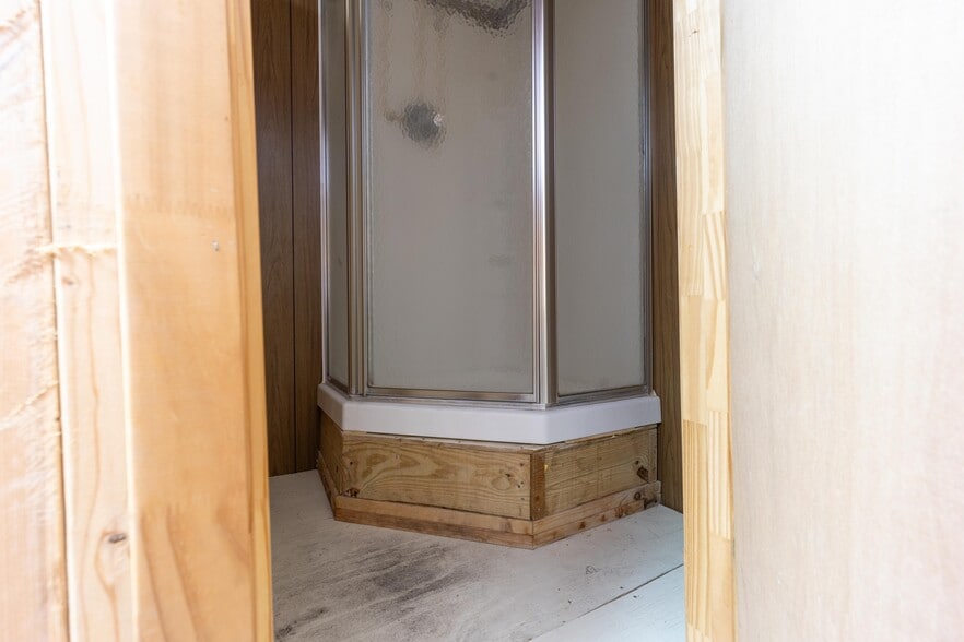 More Photos Of , Live Oak Unknown For Sale