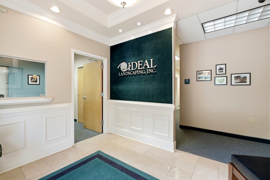 More Photos Of 131 Tradition Trl, Holly Springs Flex For Lease