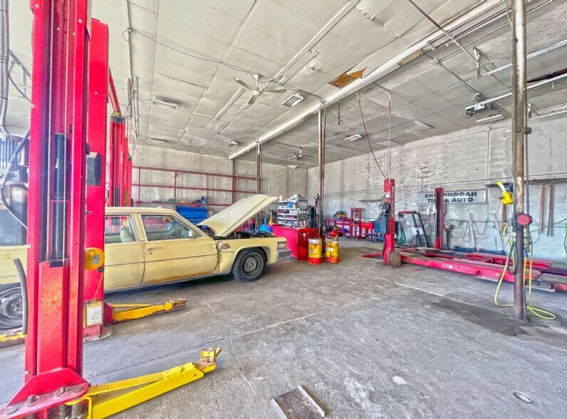 More Photos Of 1101 W Sheridan Ave, Shenandoah Auto Repair For Sale