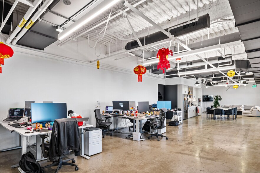 More Photos Of 10900 Wilshire Blvd, Los Angeles Office For Sale
