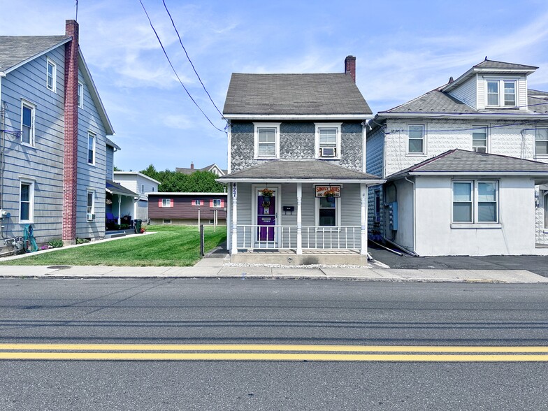 Primary Photo Of 427 E Main St, Bath Office Residential For Sale