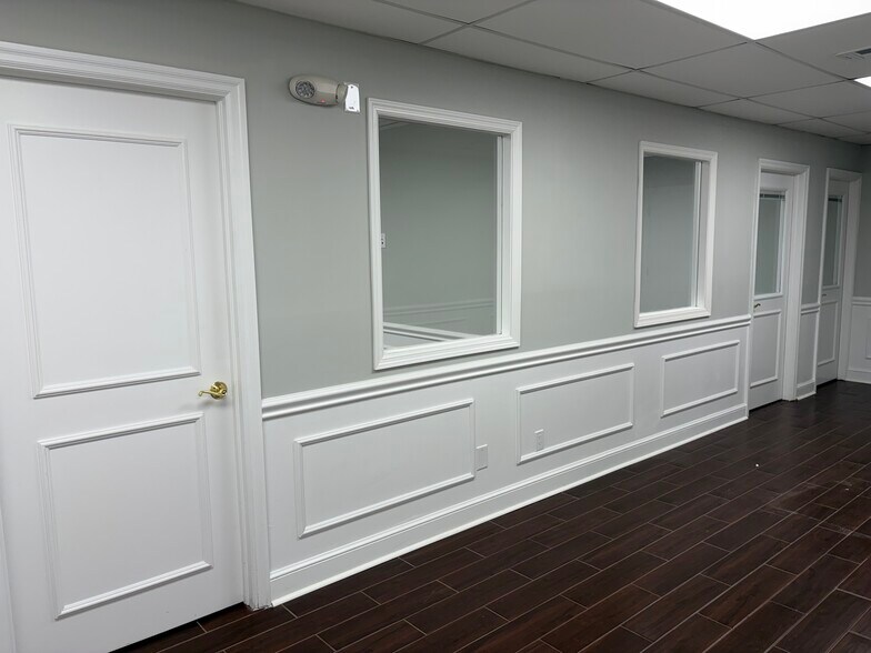 More Photos Of 3601 SE Ocean Blvd, Stuart Office For Lease