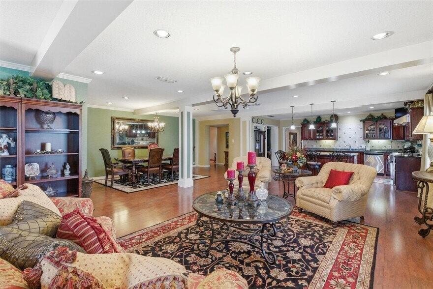 More Photos Of 226 E Blackjack St, Dublin Storefront Retail Residential For Sale