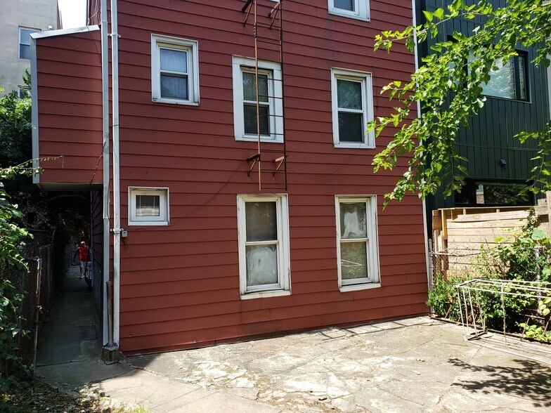 More Photos Of 319 Prospect Pl, Brooklyn Storefront Retail Residential For Sale