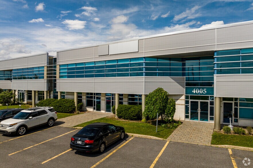 More Photos Of 4005 Boul Matte, Brossard Light Distribution For Lease
