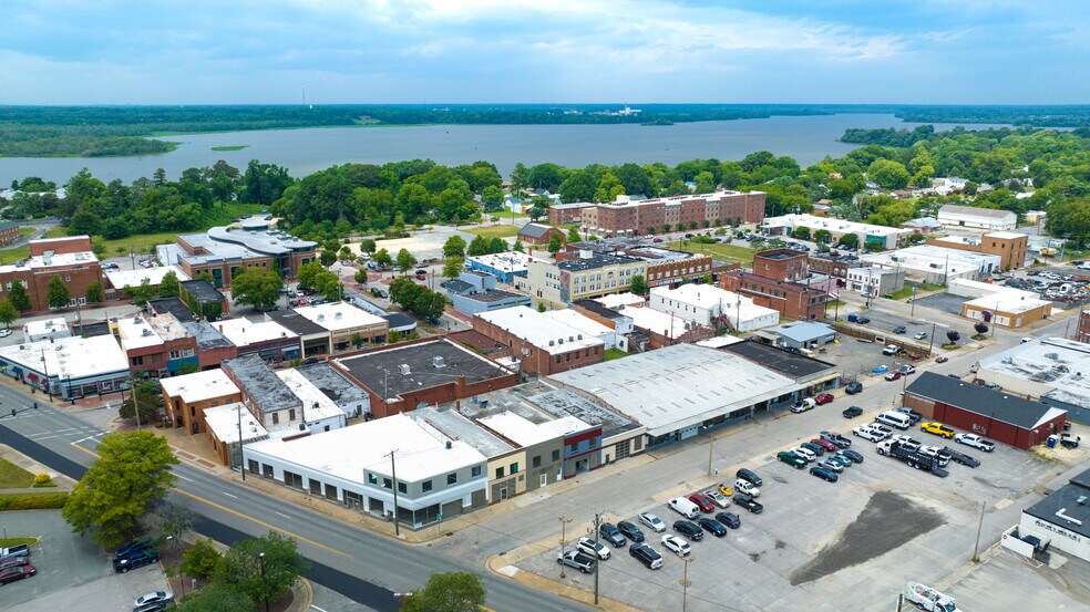 More Photos Of 207 Poythress Street, Hopewell Storefront Retail Office For Lease