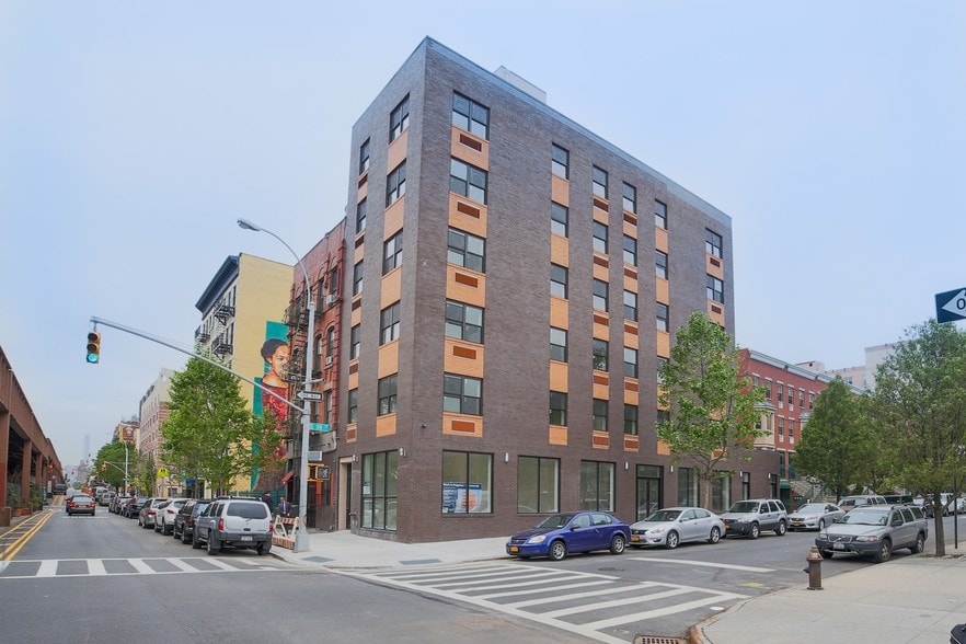 More Photos Of 1674 Park Ave, New York Apartments For Sale