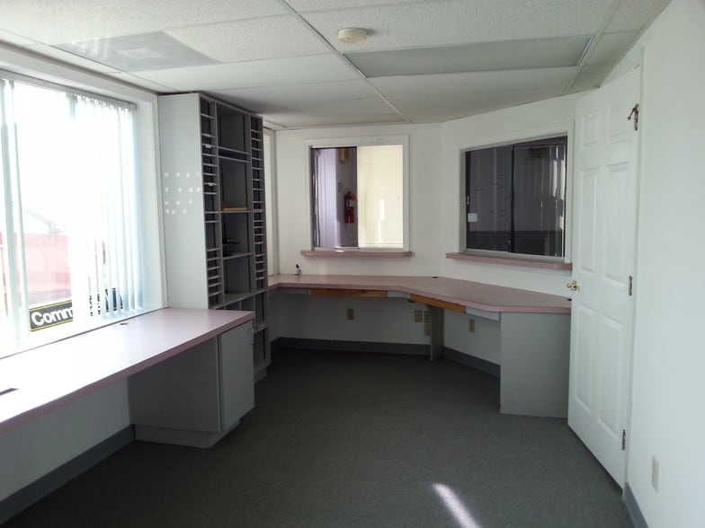 More Photos Of 19 W Bel Air Ave, Aberdeen Storefront For Lease
