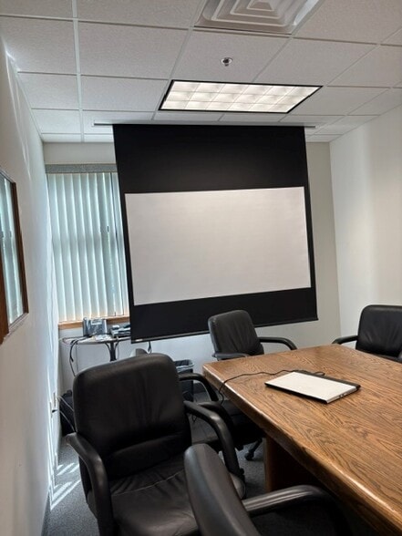 More Photos Of 2518 Superior Dr NW, Rochester Office For Lease