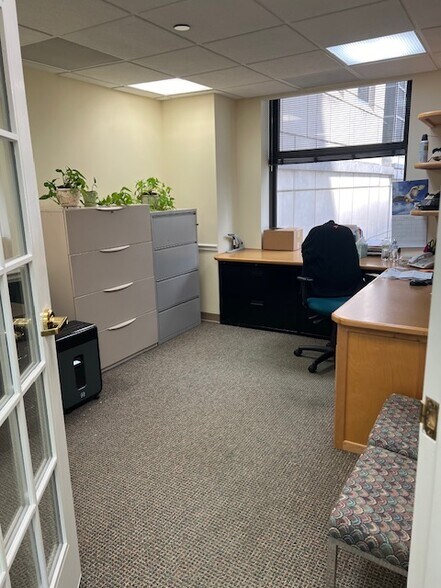 More Photos Of 112 S Tryon St, Charlotte Office Residential For Sale