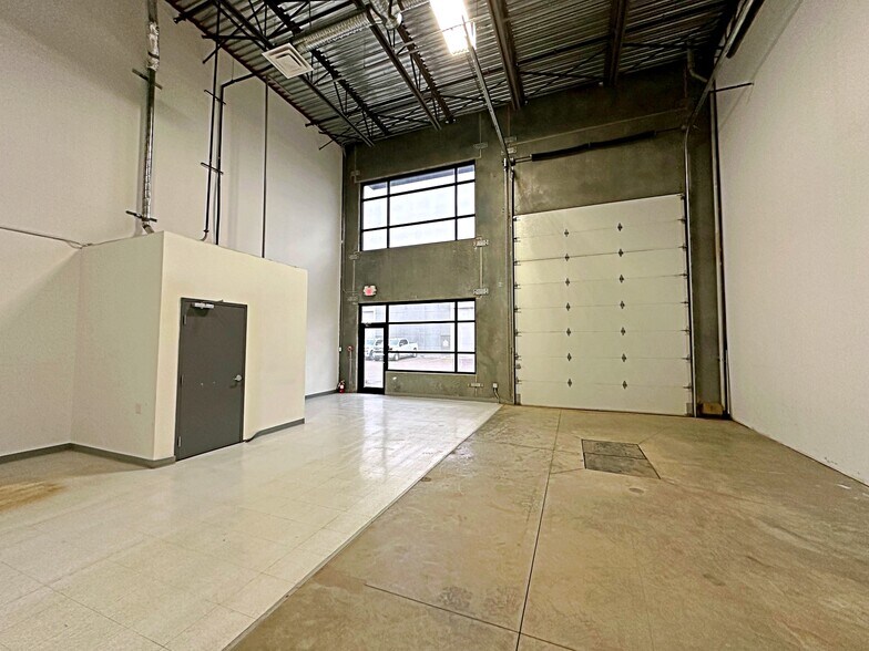 More Photos Of 400 Mackenzie Blvd, Fort McMurray Flex For Sale