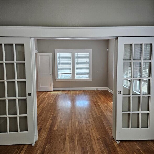 More Photos Of 506 1/2 W 7th #1 St, Austin Office For Lease