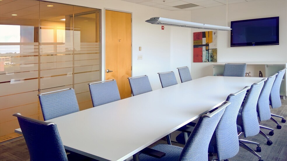 Primary Photo Of 10432 Balls Ford Rd, Manassas Coworking Space