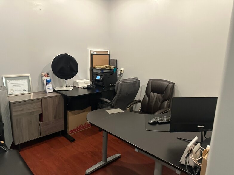 More Photos Of 125 N Dean St, Englewood Office For Lease