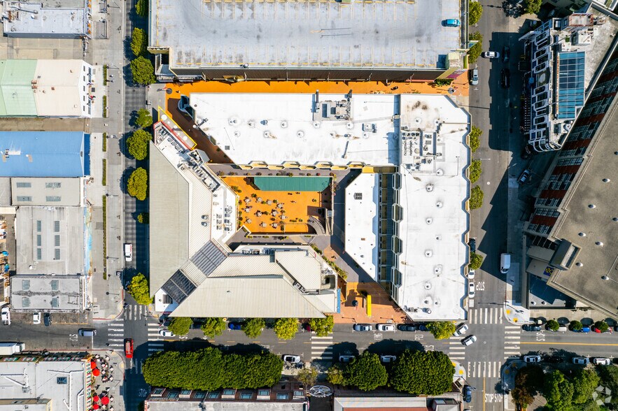 More Photos Of 333 Jefferson St, San Francisco Unknown For Lease