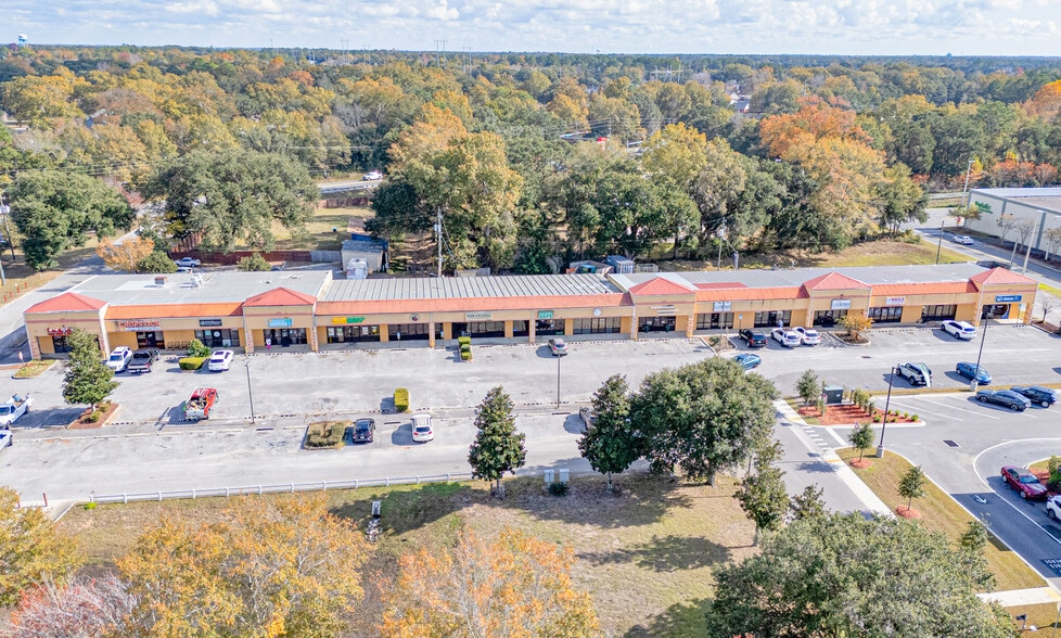 More Photos Of 5624-5646 Woodbine Rd, Pace General Retail For Sale