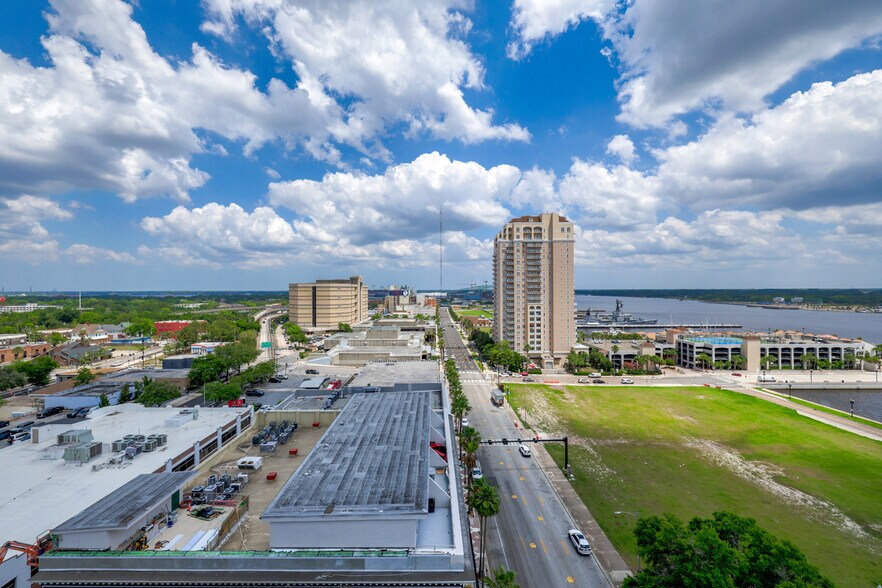 More Photos Of 233 E Bay St, Jacksonville Office For Sale