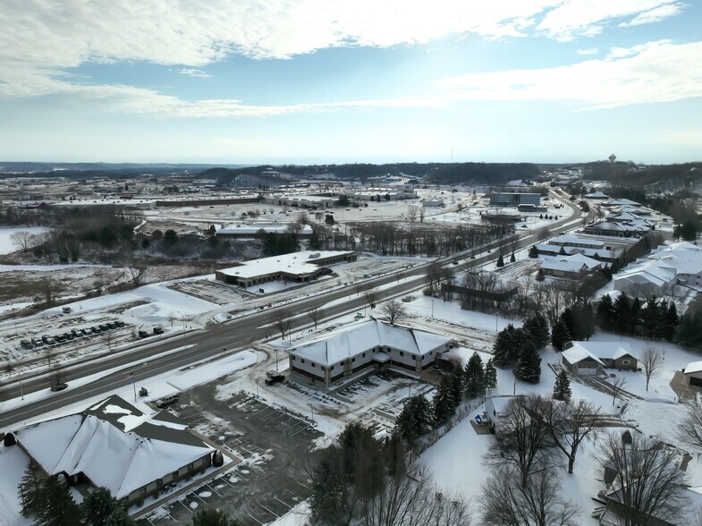 More Photos Of 3624 Oakwood Hills Pky, Eau Claire Office For Sale