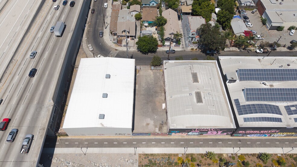 More Photos Of 326-330 W 58th St, Los Angeles Warehouse For Sale