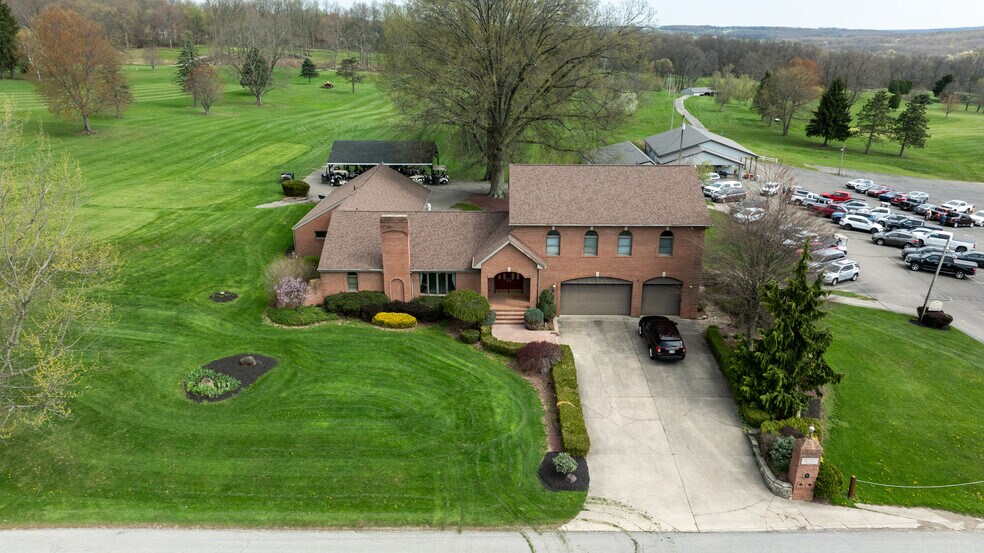 More Photos Of 318 Tanglewood Rd, Pulaski Golf Course Driving Range For Sale