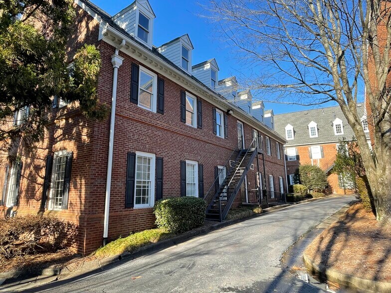 More Photos Of 6298 Baker Ct, Norcross Office For Lease