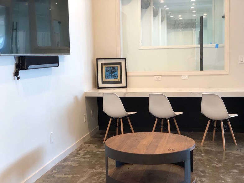 More Photos Of 4200 Broadway, Oakland Office For Lease