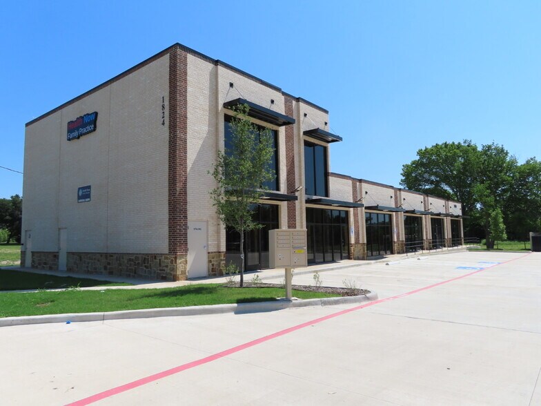 Primary Photo Of 1824 N Hampton Rd, DeSoto Coworking Space