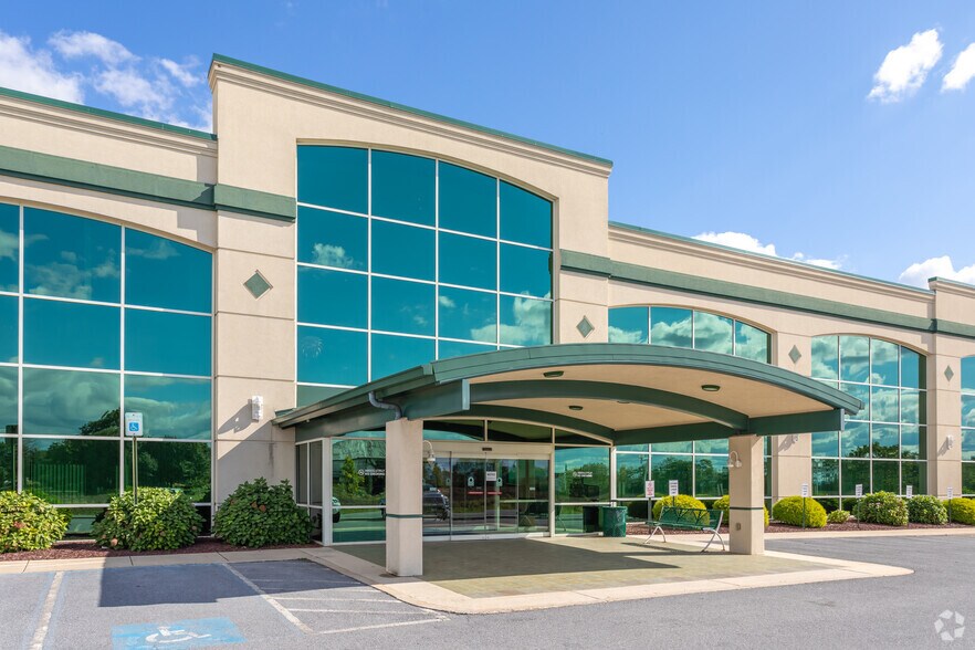 More Photos Of 13511 Label Ln, Hagerstown Office For Lease