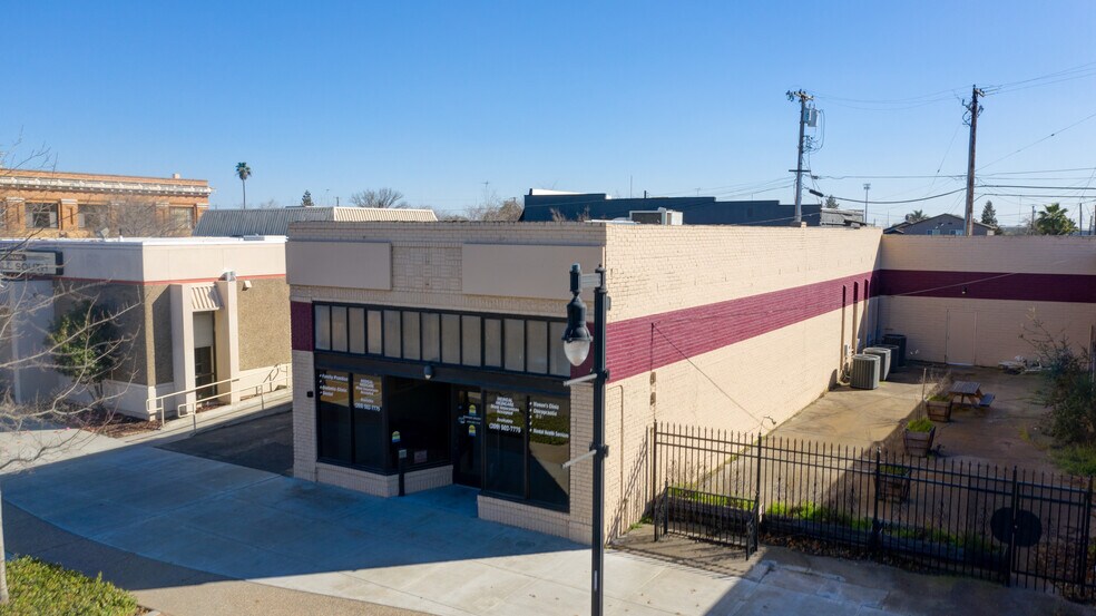 More Photos Of 3234 Santa Fe St, Riverbank Storefront For Sale