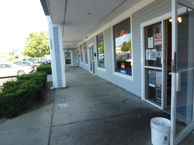 Primary Photo Of 67-73 Huttleston Ave, Fairhaven Unknown For Lease