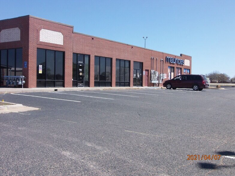 More Photos Of 1101-1127 N Interstate 27, Plainview Storefront Retail Office For Lease