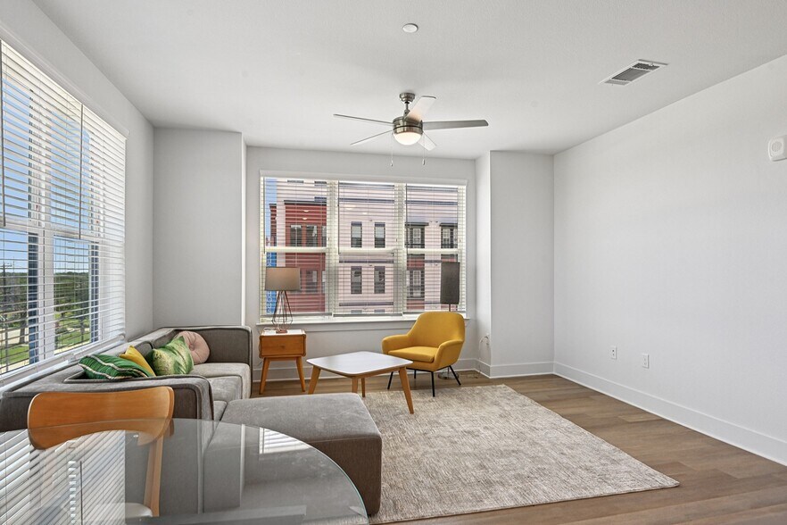 More Photos Of 4830 E Rosedale St, Fort Worth Apartments For Lease