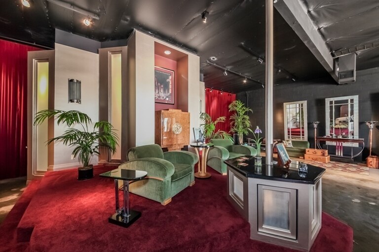 More Photos Of 611 S Glenwood Pl, Burbank Showroom For Sale