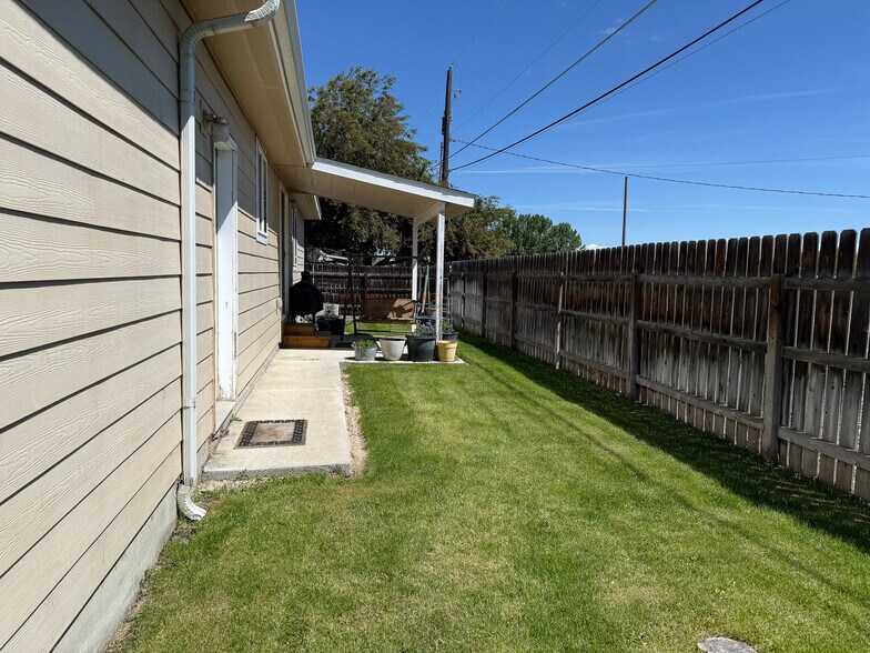 More Photos Of 3010 Elm St, Baker City Apartments For Sale