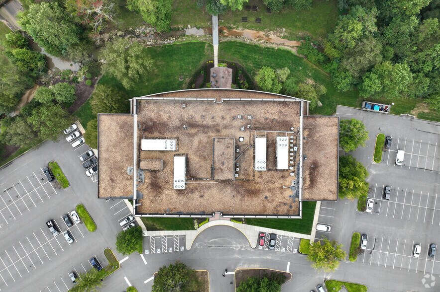 More Photos Of 7501 Boulder View Dr, North Chesterfield Unknown For Lease