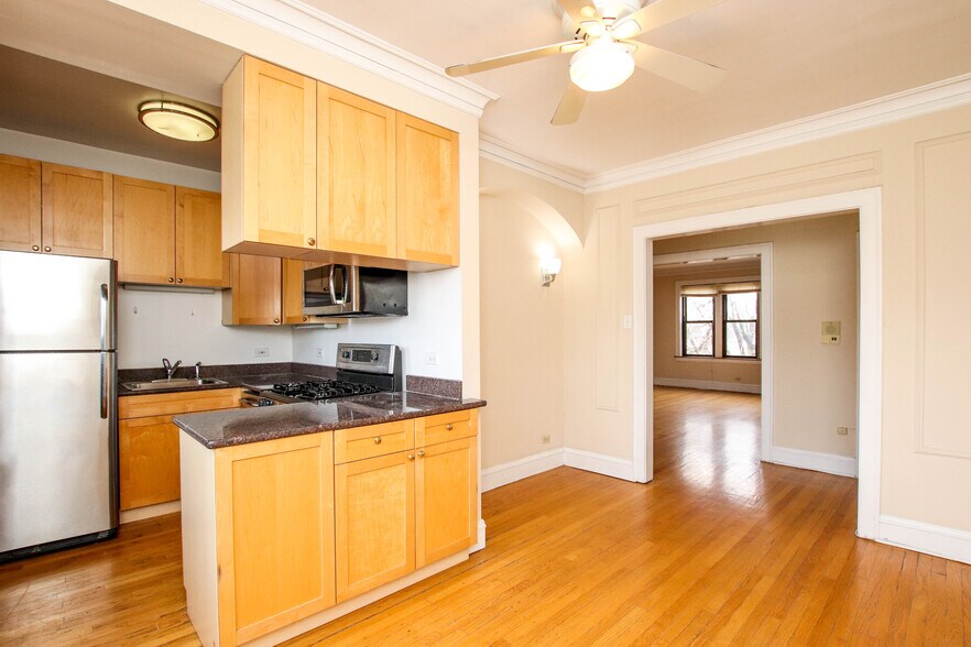 More Photos Of 3751 N Marshfield Ave, Chicago Apartments For Sale