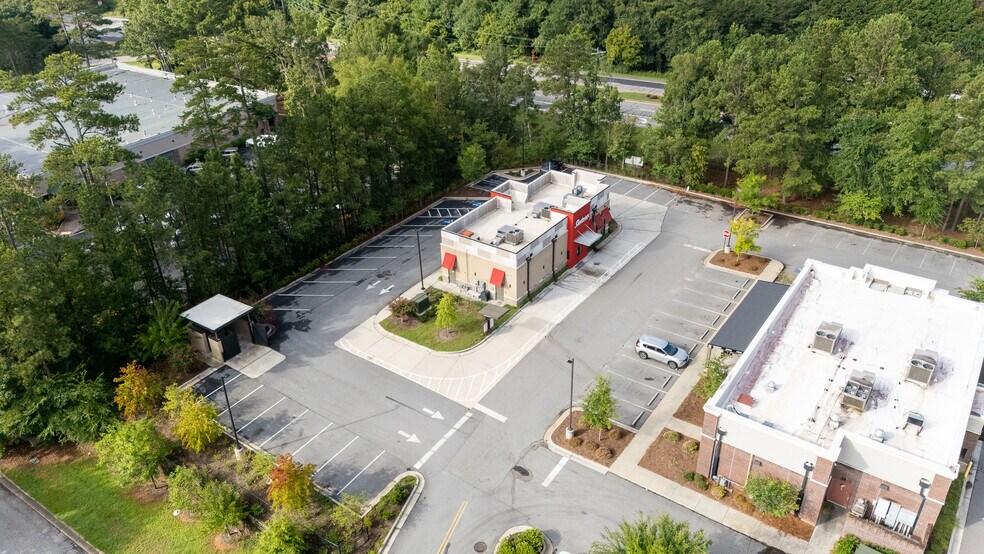 More Photos Of 2021 Commerce Dr N, Peachtree City General Retail For Sale